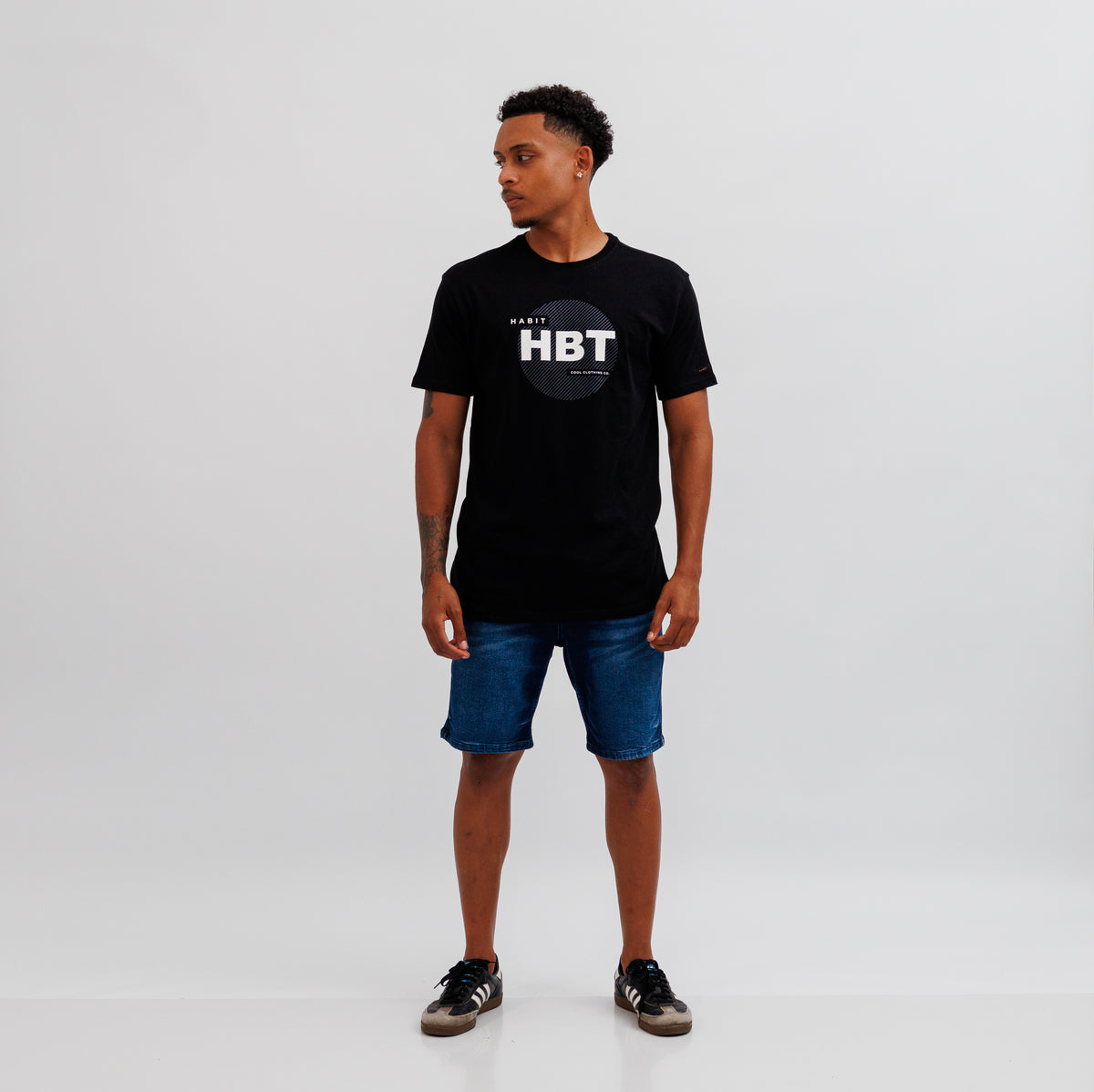 Logo Raw Basic T-Shirt