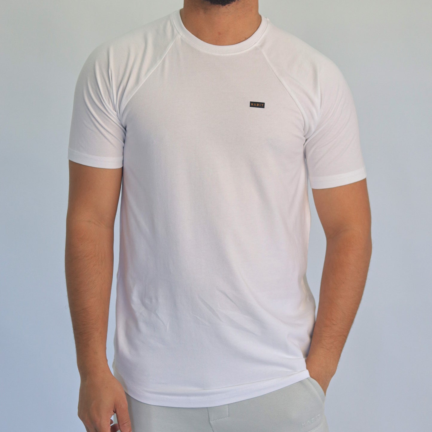 Men T-shirt raglan white