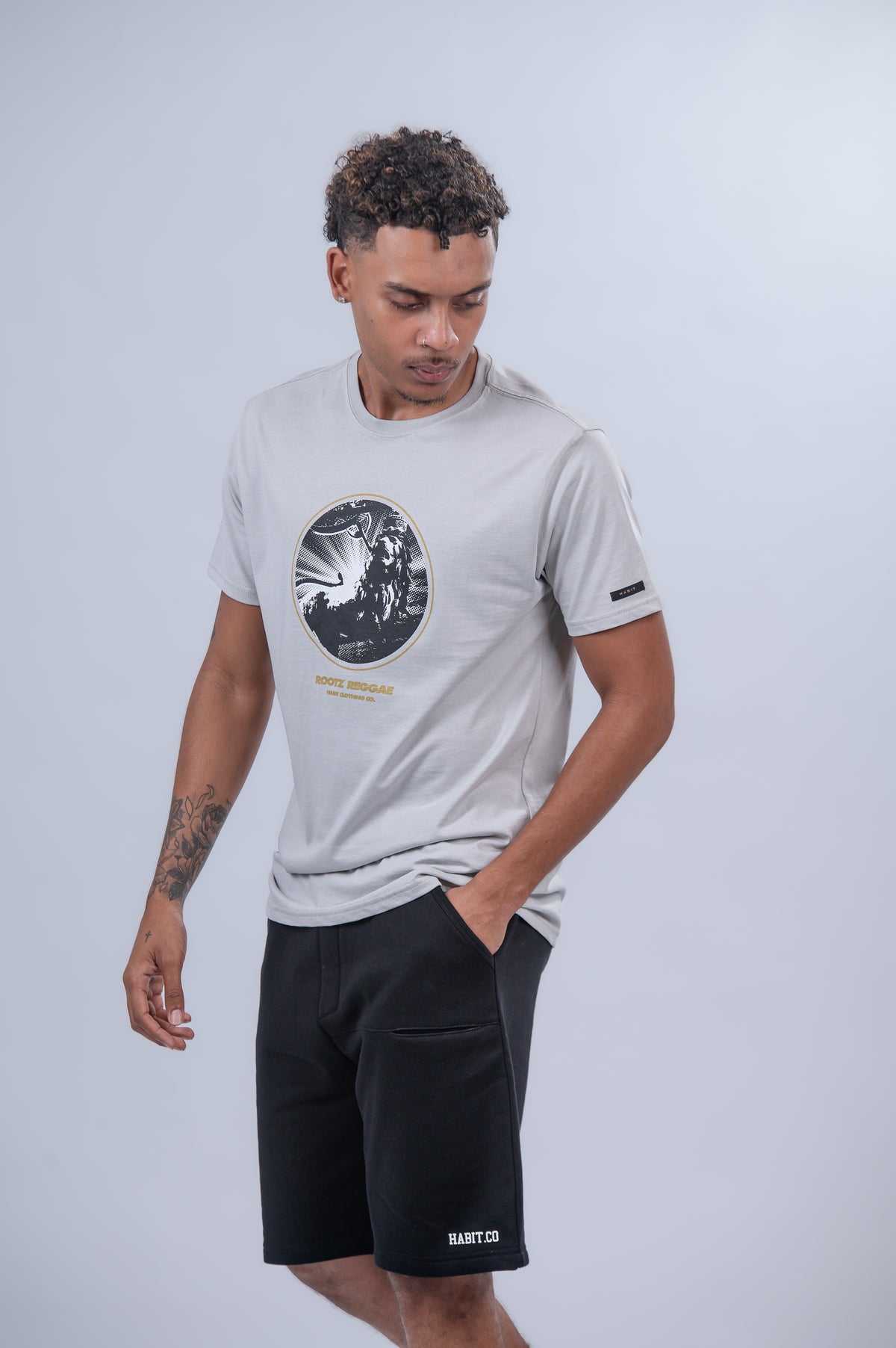 Leafy 25 Basic T-Shirt