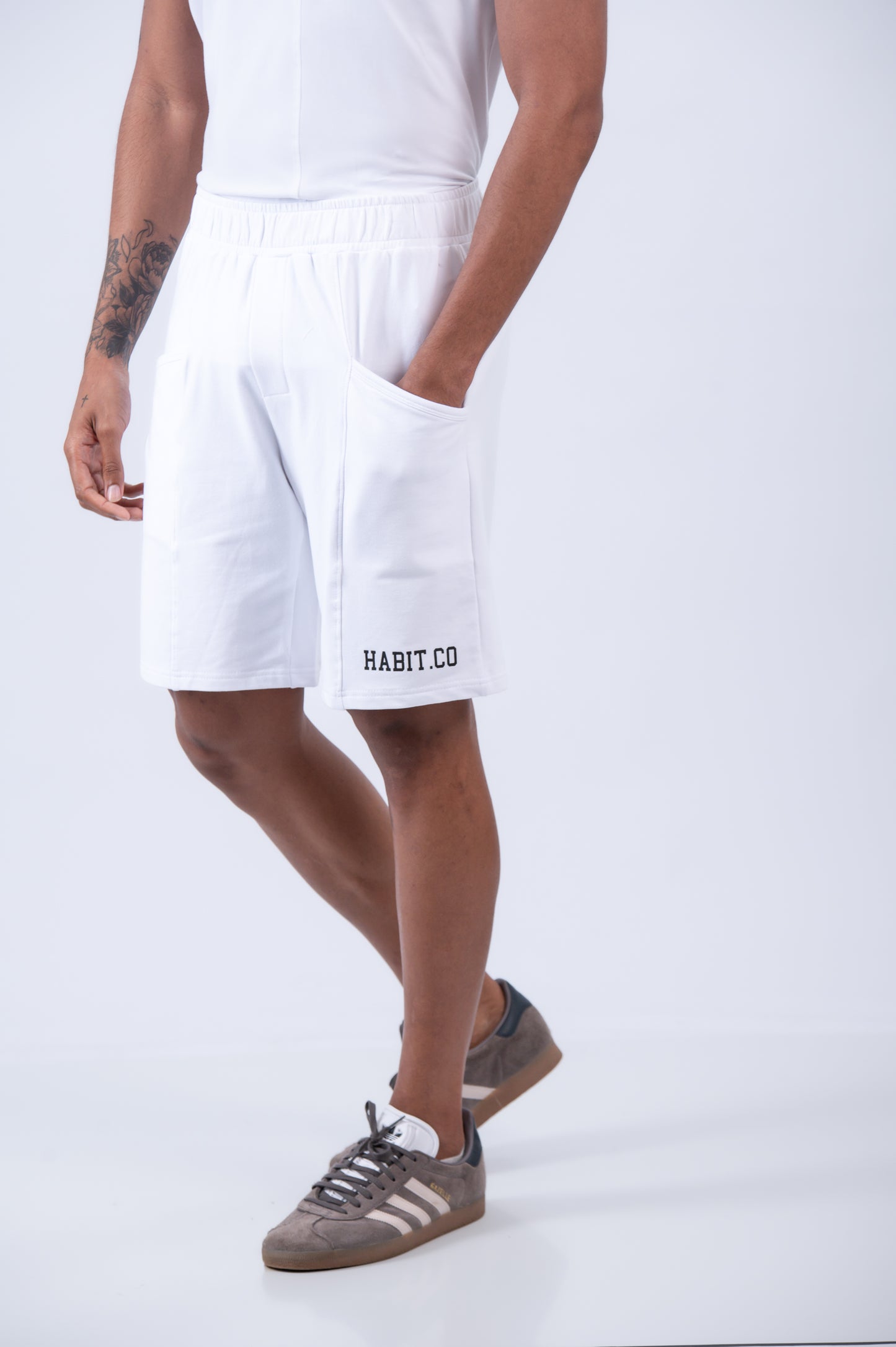 Flip Out fleece Shorts