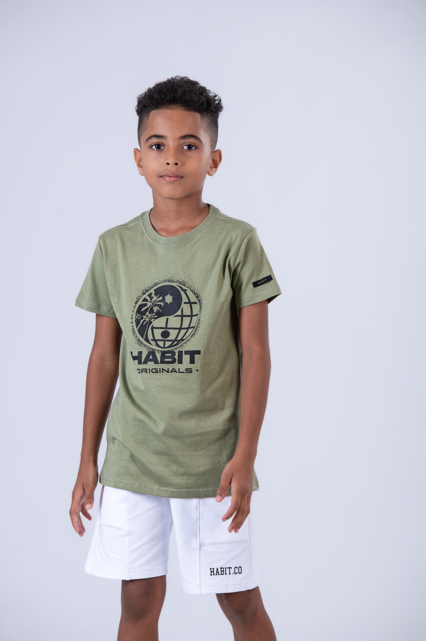 Tropical Ying Yang Basic T-Shirt