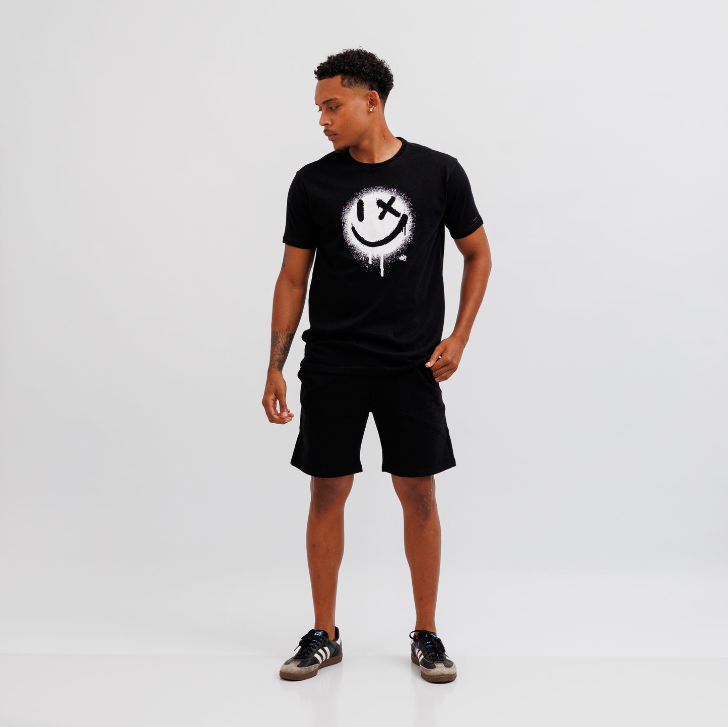 Men T-shirt Black